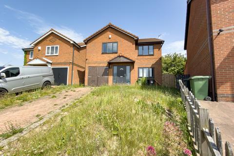 4 bed property, in 30 South Hill Road, £230,000