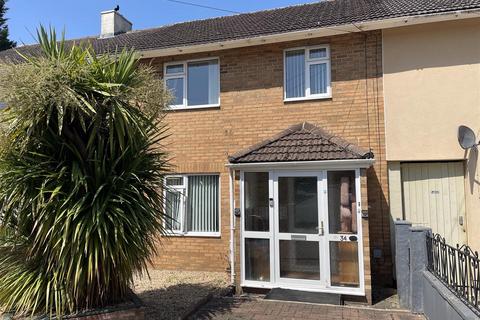 3 bed property, in Norfolk Road, £270,000