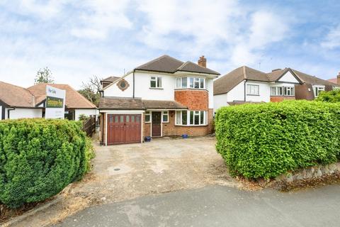 3 bed property, in Randalls Road, £680,000