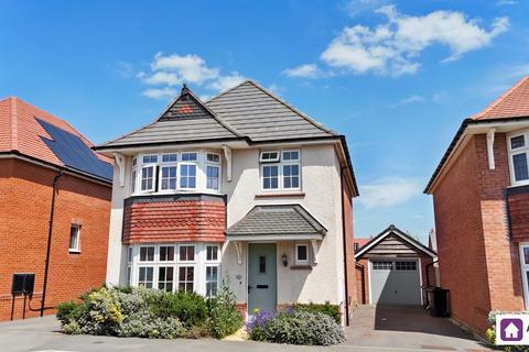 3 bed property, in Harold Mosely Way, £350,000