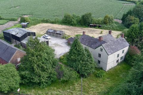 6 bed property, in Swan Farm Knutsford Road, £450,000