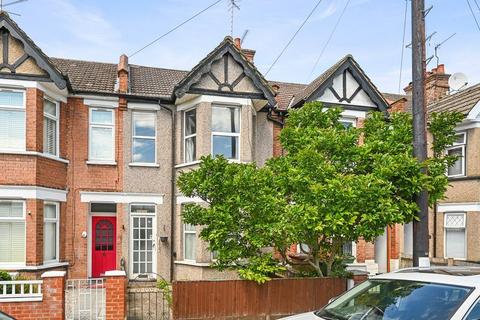 3 bed property, in Merivale Road, £515,000