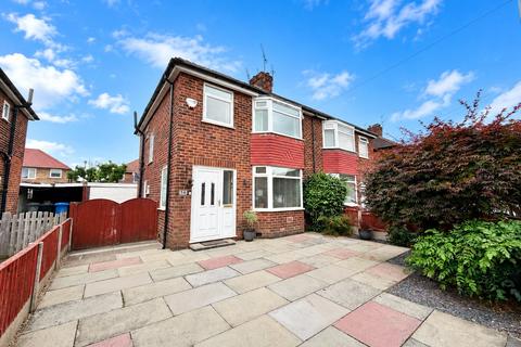 3 bed property, in Beech Road, £410,000