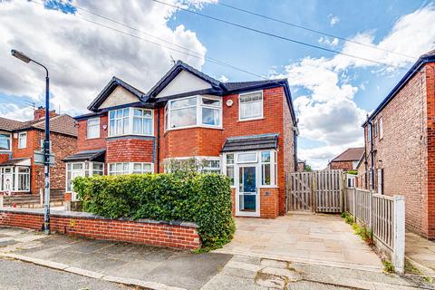 3 bed property, in Wilton Avenue, £420,000