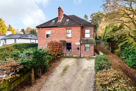 5 bed property, in London Road, £775,000