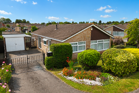 2 bed property, in Watling Street, £299,950