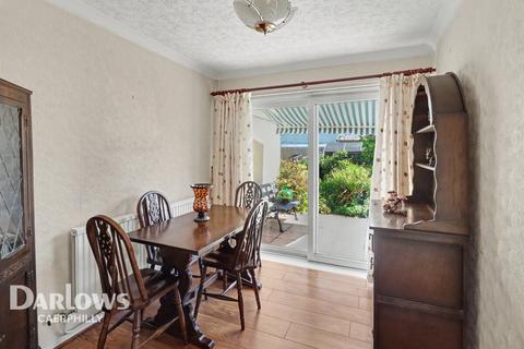 3 bed property, in Ffos Close, £200,000