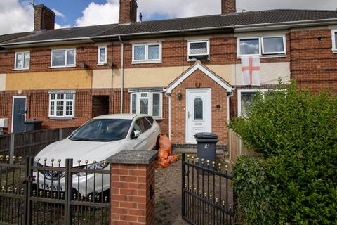 3 bed property, in Cort Crescent, £200,000