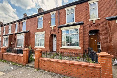 3 bed property, in Devonshire Street, £260,000