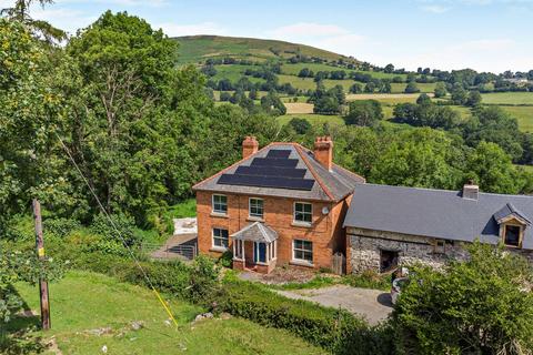 4 bed property, in Cefn Coch, £395,000