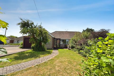 3 bed property, in Dene Drive, £525,000
