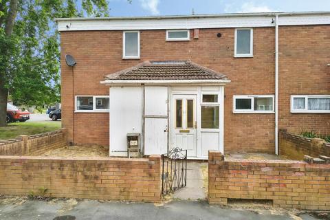 3 bed property, in Wyvern, £100,000