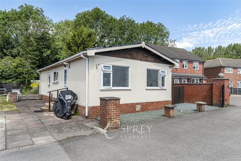 2 bed property, in Nevada Park, £115,000