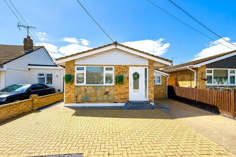 2 bed property, in Letzen Road, £290,000