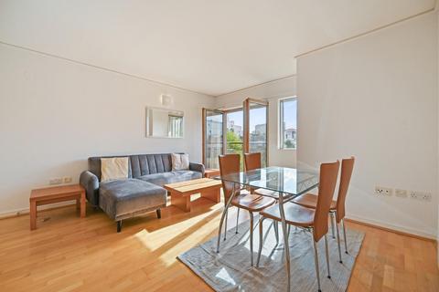 1 bed property, in John Harrison Way, £190,000
