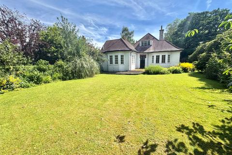 4 bed property, in Garstang Road, £450,000