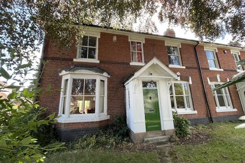 3 bed property, in NORTON - Norton Road, £550,000