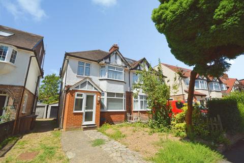 3 bed property, in Lyncroft Gardens, £575,000
