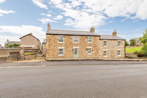 5 bed property, in Hexham NE47, £700,000