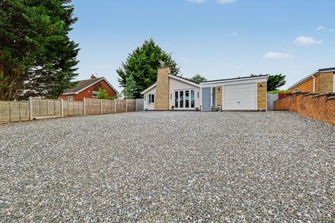 3 bed property, in Station Lane, £495,000