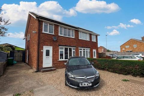 3 bed property, in Overdale, £180,000
