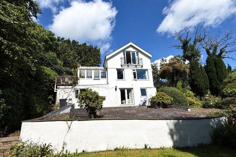 4 bed property, in Lon Ty Mawr, £695,000