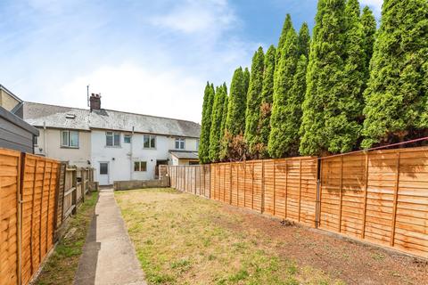 3 bed property, in Bailey Road, £290,000