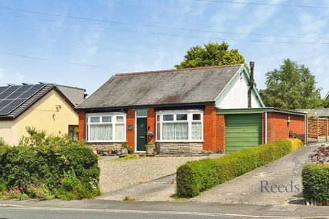 3 bed property, in Todd Lane North, £285,000