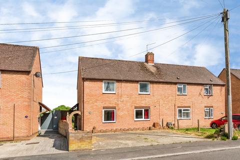 3 bed property, in Cheddar Road, £250,000