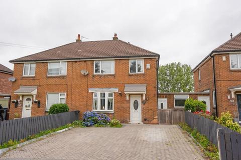 3 bed property, in Mulberry Close, £180,000