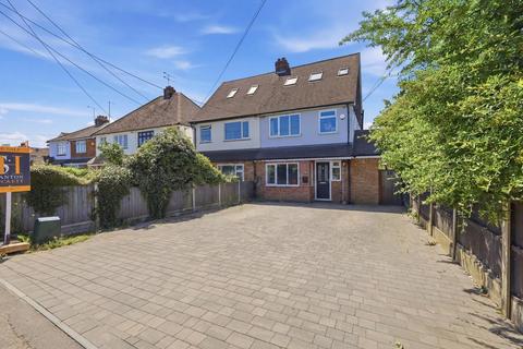 3 bed property, in Southend Road, £600,000