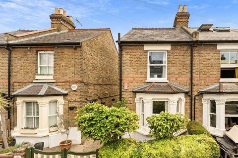 2 bed property, in Haliburton Road, £1,100,000
