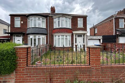 3 bed property, in 32 Roseberry Road, £70,000