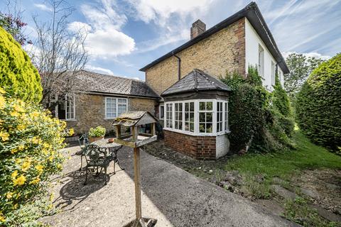 5 bed property, in Cumnor Road, £900,000