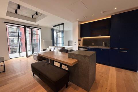 1 bed property, in Flat 304, £280,000