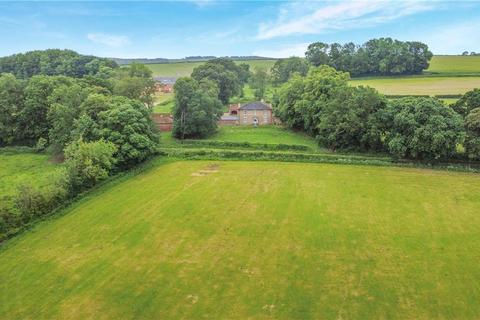 Land, in The Outgang, £950,000