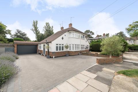 3 bed property, in Sandy Ridge, £850,000