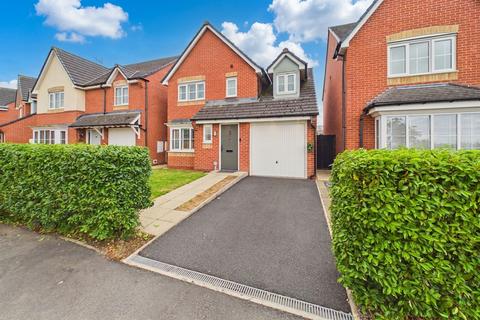 3 bed property, in Waverley Drive, £300,000