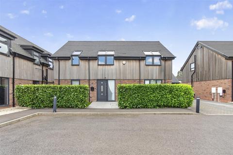 4 bed property, in Aldridge Road, £725,000