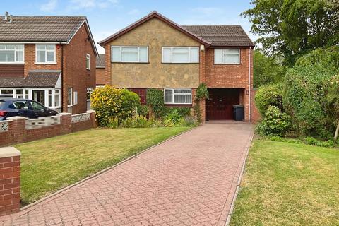 4 bed property, in Vernier Avenue, £310,000