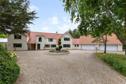 5 bed property, in Ullington, £2,200,000