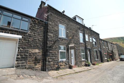 3 bed property, in Holme House Street, £130,000