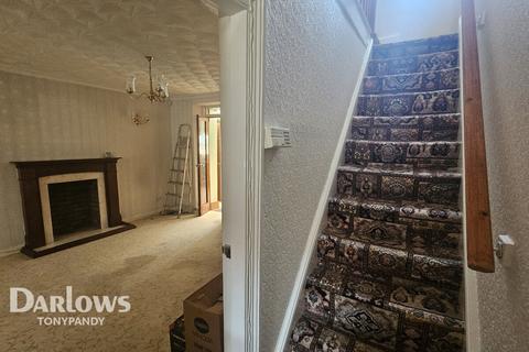 3 bed property, in Eirw Road, £190,000