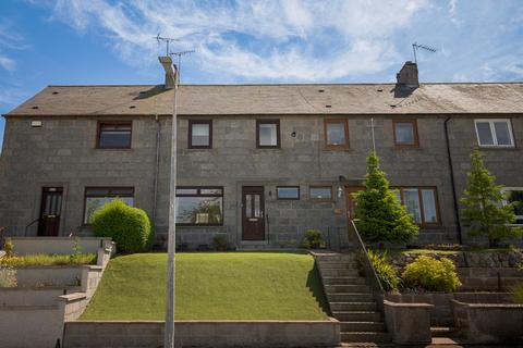 2 bed property, in Tollohill Drive, £128,000