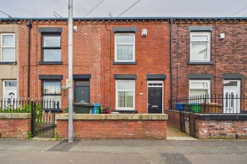3 bed property, in Temple Street, £175,000