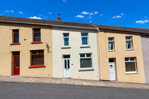 3 bed property, in Danyderi Street, £169,995