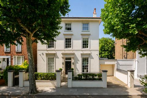 5 bed property, in Hamilton Terrace, £11,950,000