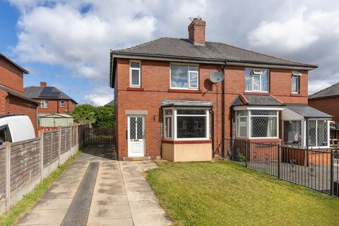 3 bed property, in Thorn Avenue, £170,000