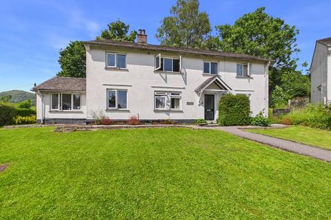 10 bed property, in 27a Greenbank Road, £595,000