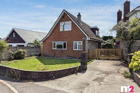2 bed property, in Poplars Road, £375,000